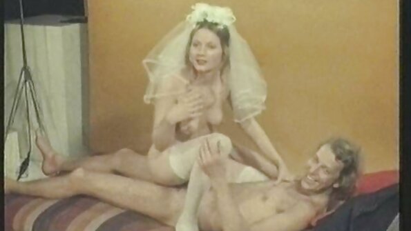 فالنتينا Nappi الجنس xnxx اجنبي رومانسي الشرجي بجانب حمام السباحة مع رجلها ديك كبيرة