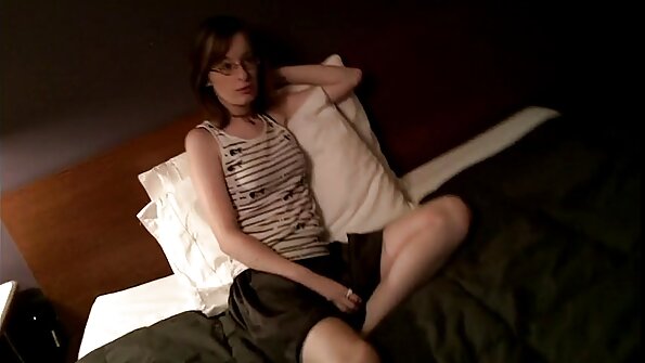 يجري افلام رومانسية xnxx مارس الجنس غريب امرأة ناضجة بو واحد عشيق قوي